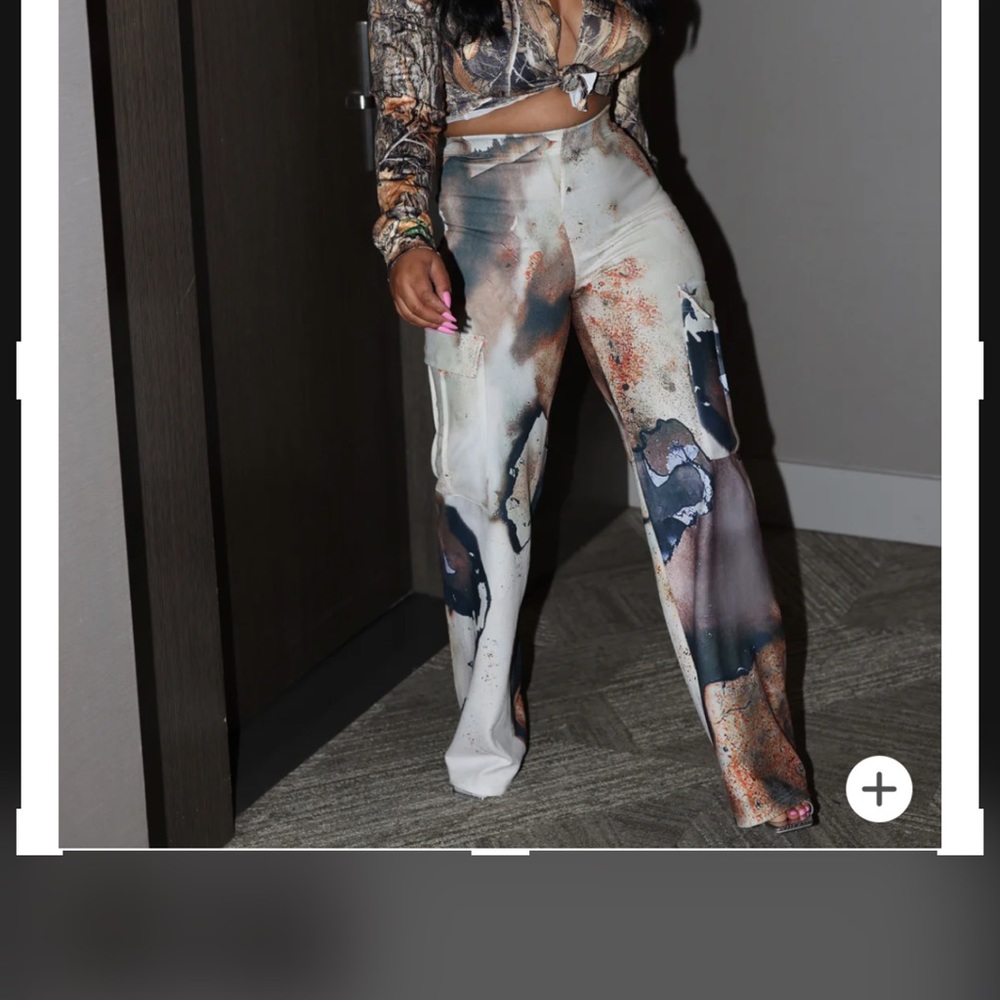 White Brown and orange pants never worn size large